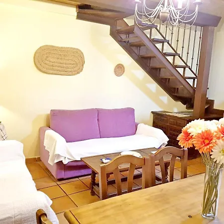 3 Bedrooms House With Balcony And Wifi At La Adrada Ferienhaus La Adrada