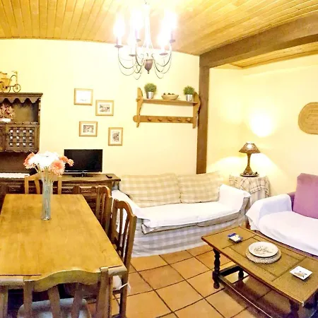 3 Bedrooms House With Balcony And Wifi At La Adrada * La Adrada