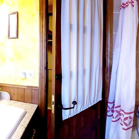 3 Bedrooms House With Balcony And Wifi At La Adrada *